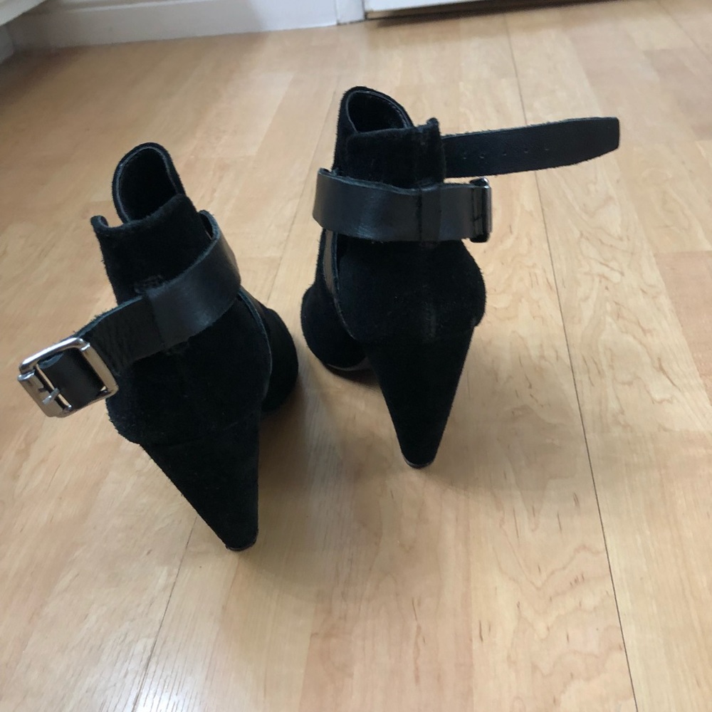 Open toed Short Booties - Picture 3 of 7